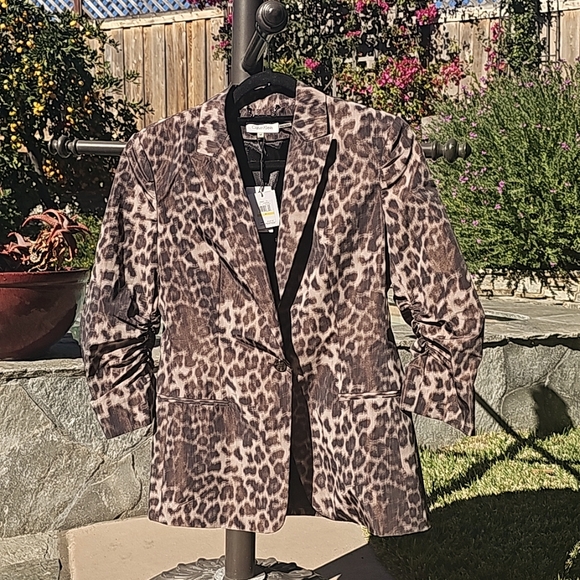 Calvin Klein Jackets & Blazers - Calvin Klein Medium Womens Jacket in Brown and Tan Leppard Color.
